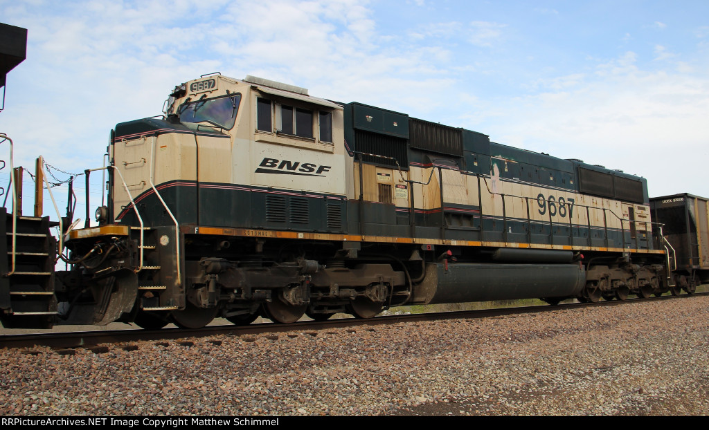 BNSF 9687